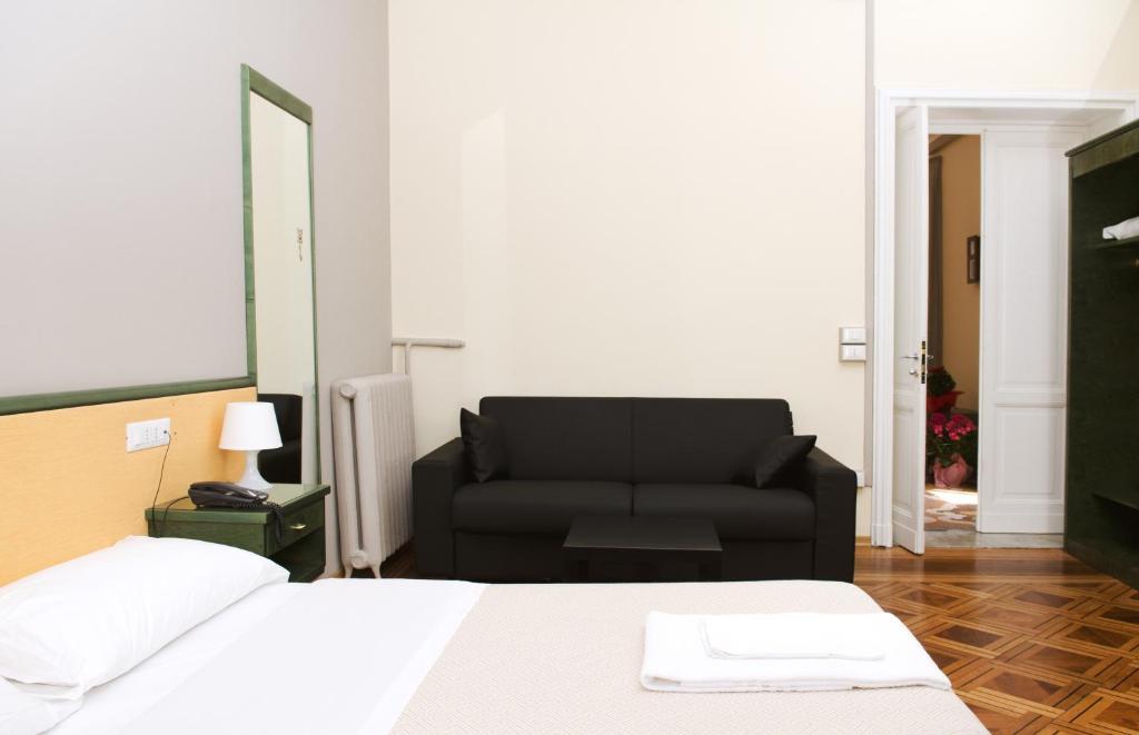 Hotel Suisse Genoa Bilik gambar
