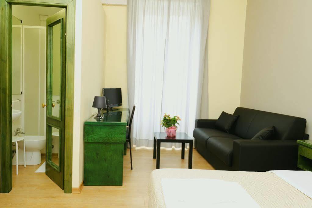 Hotel Suisse Genoa Luaran gambar
