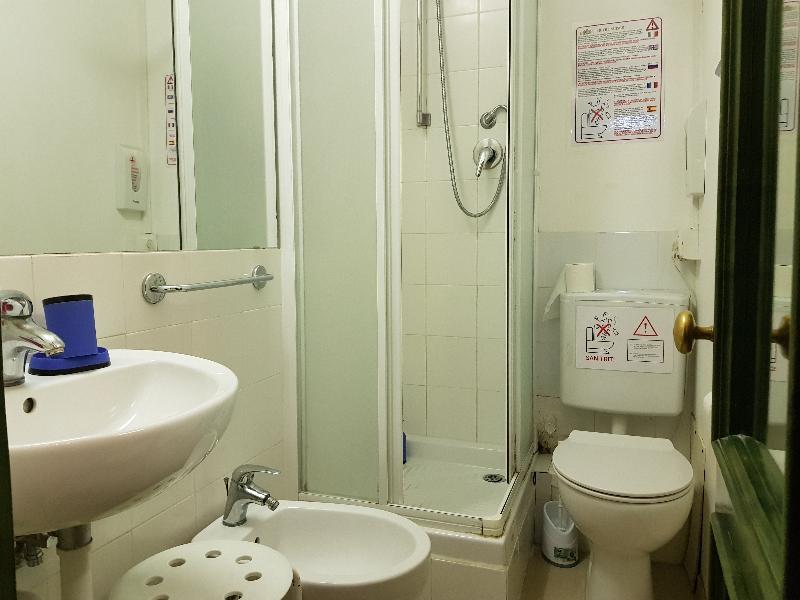 Hotel Suisse Genoa Luaran gambar